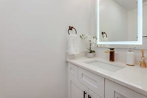 2 Mi to Truist Park: Marietta Home w/ Pool Table