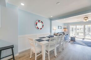 Steps to Ocean: Colorful Abode in Fenwick Island