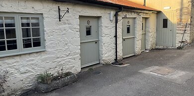 Drewe Arms Bunk Rooms