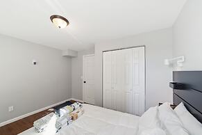 Stylish Jersey City Escape Near Nyc 1 Bedroom Condo