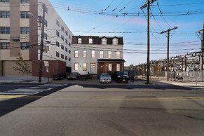 Stylish Jersey City Escape Near Nyc 1 Bedroom Condo
