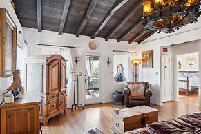 Dana Point Spanish Revival 1 Bedroom Home