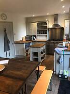Higgihaus 46 Sleeps 5  Monday - Friday
