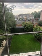 Higgihaus 46 Sleeps 5  Monday - Friday