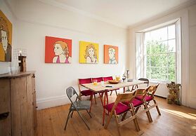 Higgihaus 46 Sleeps 5  Monday - Friday