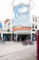 Higgihaus 46 Sleeps 5  Monday - Friday