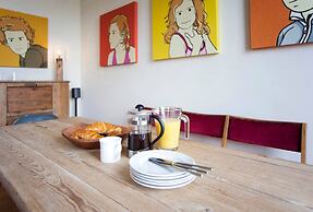 Higgihaus 46 Sleeps 5  Monday - Friday