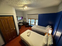 George Hotel Hayfield