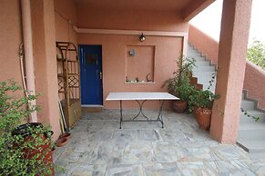 Fistiki House by Frangki