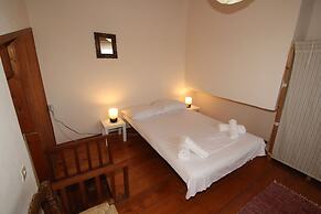 Fistiki House by Frangki