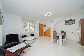 Los Alcazares - Modern Apartment - 3 Beds - 2 Bath