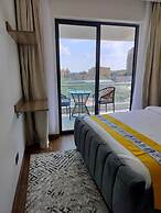 Lux Suites Capital Rise Apartments
