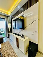 Lux Suites Capital Rise Apartments