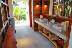 Lipsos Private Luxury beachfront home