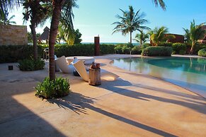 Lipsos Private Luxury beachfront home