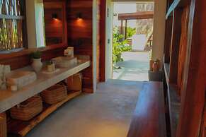 Lipsos Private Luxury beachfront home