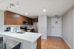 Global Luxury Suites at Woodbury