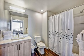 Global Luxury Suites at Woodbury