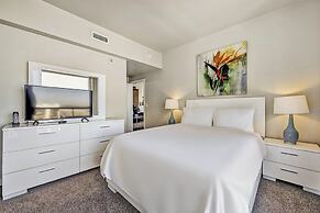 Global Luxury Suites at Woodbury