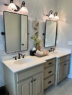 Lakeside Valley Vineyards B&B