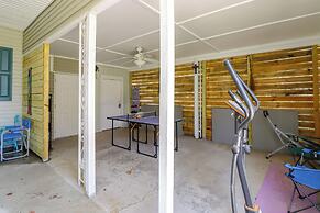 Potomac River Getaway: Walk to Marina!