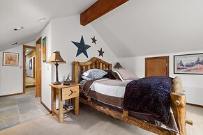 82 Lenawee Lane 5 Bedroom Home