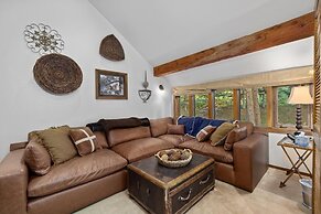 82 Lenawee Lane 5 Bedroom Home