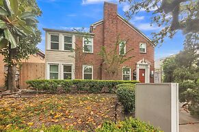 Stylish Museum Apt 3 Comfort & Culture Combined 1 Bedroom Duplex