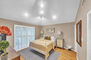 Stylish Museum Apt 3 Comfort & Culture Combined 1 Bedroom Duplex