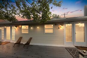 Stylish Museum Apt 3 Comfort & Culture Combined 1 Bedroom Duplex