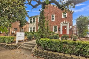 Stylish Museum Apt 3 Comfort & Culture Combined 1 Bedroom Duplex