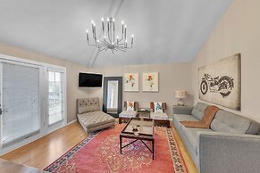 Stylish Museum Apt 3 Comfort & Culture Combined 1 Bedroom Duplex