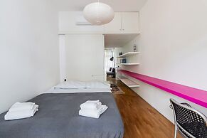 Stylish Apartment With Balcony