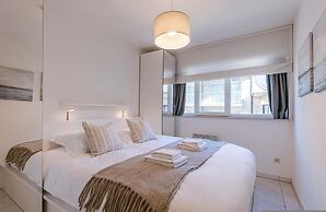 Cozy Apartment for 4 With Parking