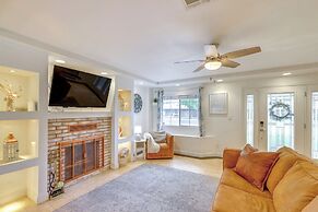 8 Mi to Dtwn: Pet-friendly Phoenix Home!