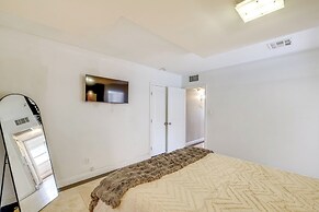 8 Mi to Dtwn: Pet-friendly Phoenix Home!