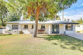 8 Mi to Dtwn: Pet-friendly Phoenix Home!