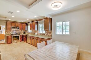 8 Mi to Dtwn: Pet-friendly Phoenix Home!