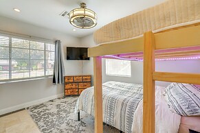 8 Mi to Dtwn: Pet-friendly Phoenix Home!