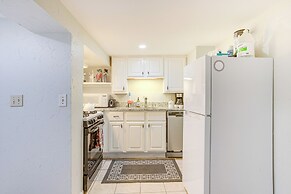 Denver Retreat in Cherry Creek: Walk to Dining!