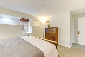 Denver Retreat in Cherry Creek: Walk to Dining!