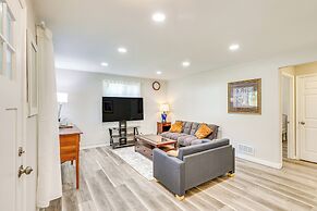 5 Mi to Downtown Baltimore: Quiet Home w/ Porch