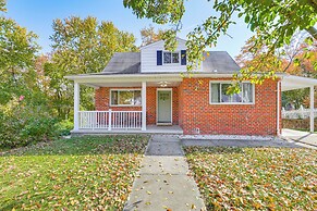 5 Mi to Downtown Baltimore: Quiet Home w/ Porch