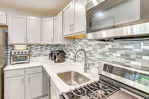 5 Mi to Downtown Baltimore: Quiet Home w/ Porch