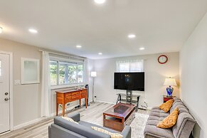 5 Mi to Downtown Baltimore: Quiet Home w/ Porch