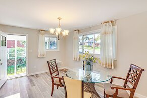 5 Mi to Downtown Baltimore: Quiet Home w/ Porch