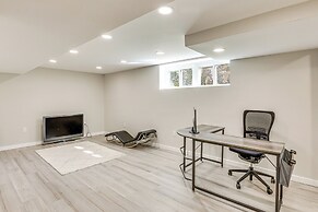 5 Mi to Downtown Baltimore: Quiet Home w/ Porch