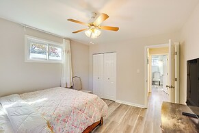 5 Mi to Downtown Baltimore: Quiet Home w/ Porch