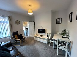 Storey Apartment - Downstairs 2bed Flat