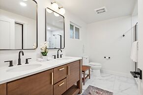 Tranquil Waterfront Escape With Harbor Views 3 Bedroom Home